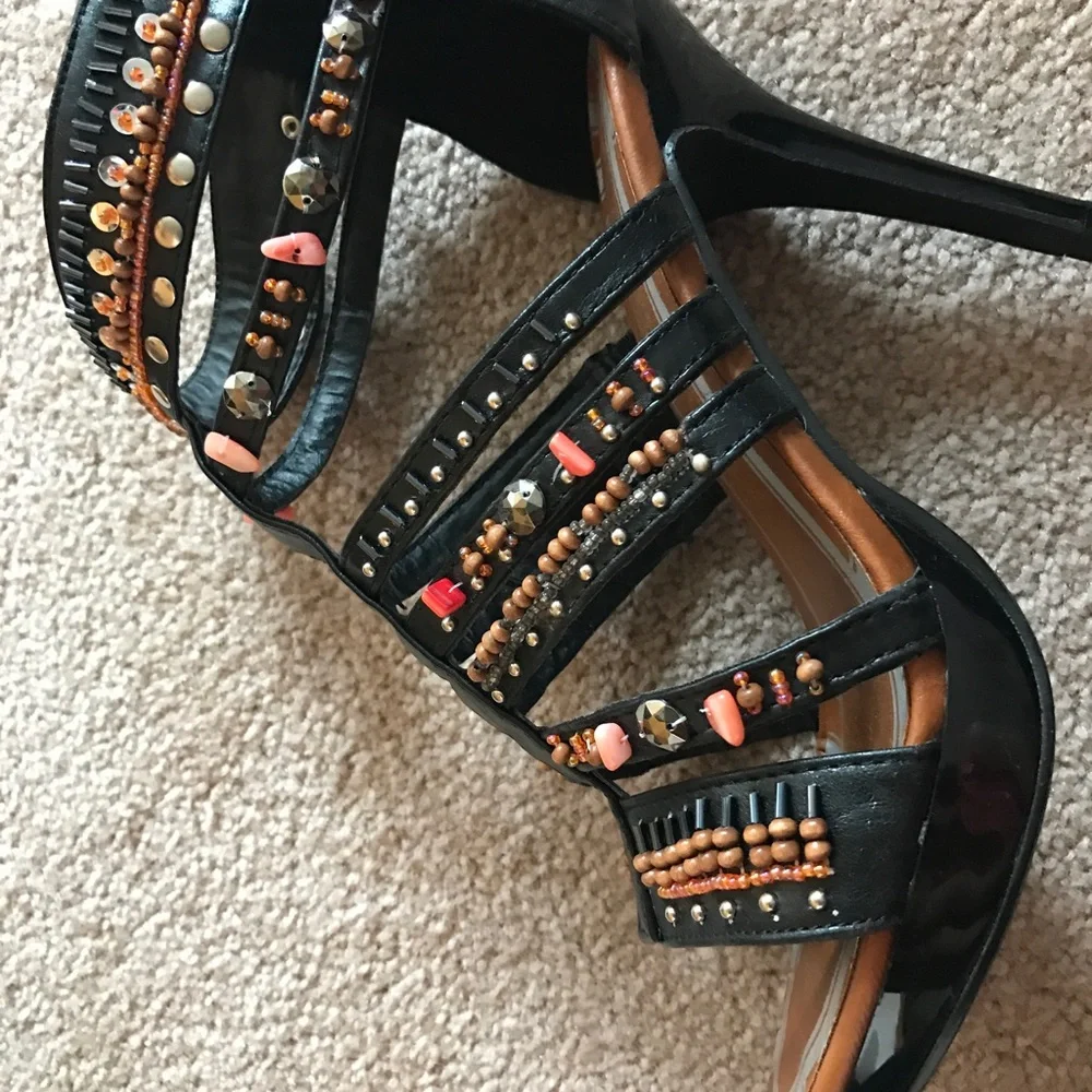 *New* Anne Michelle Heels size 7